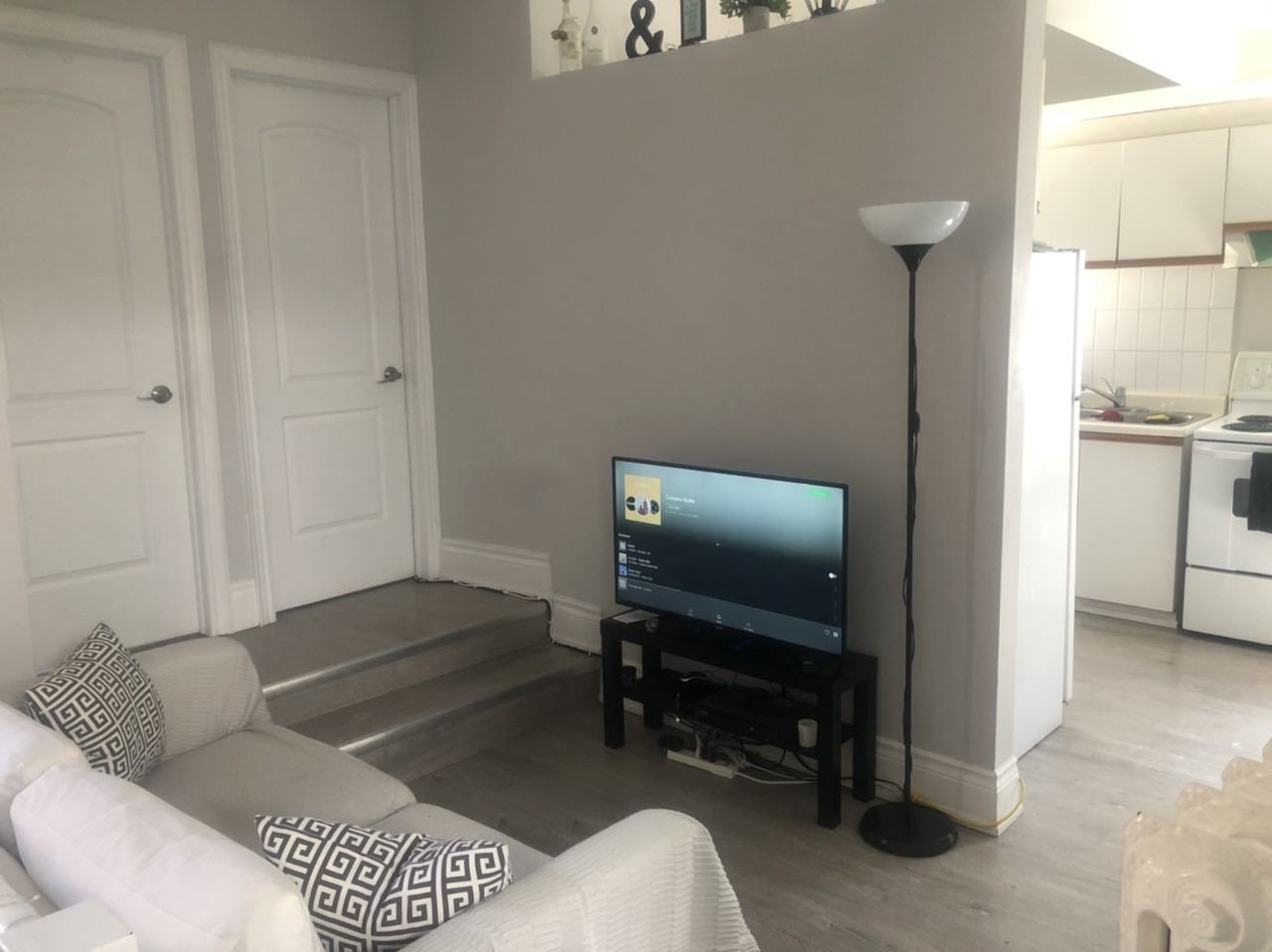 125 Maitland St - Photo 2 of 14