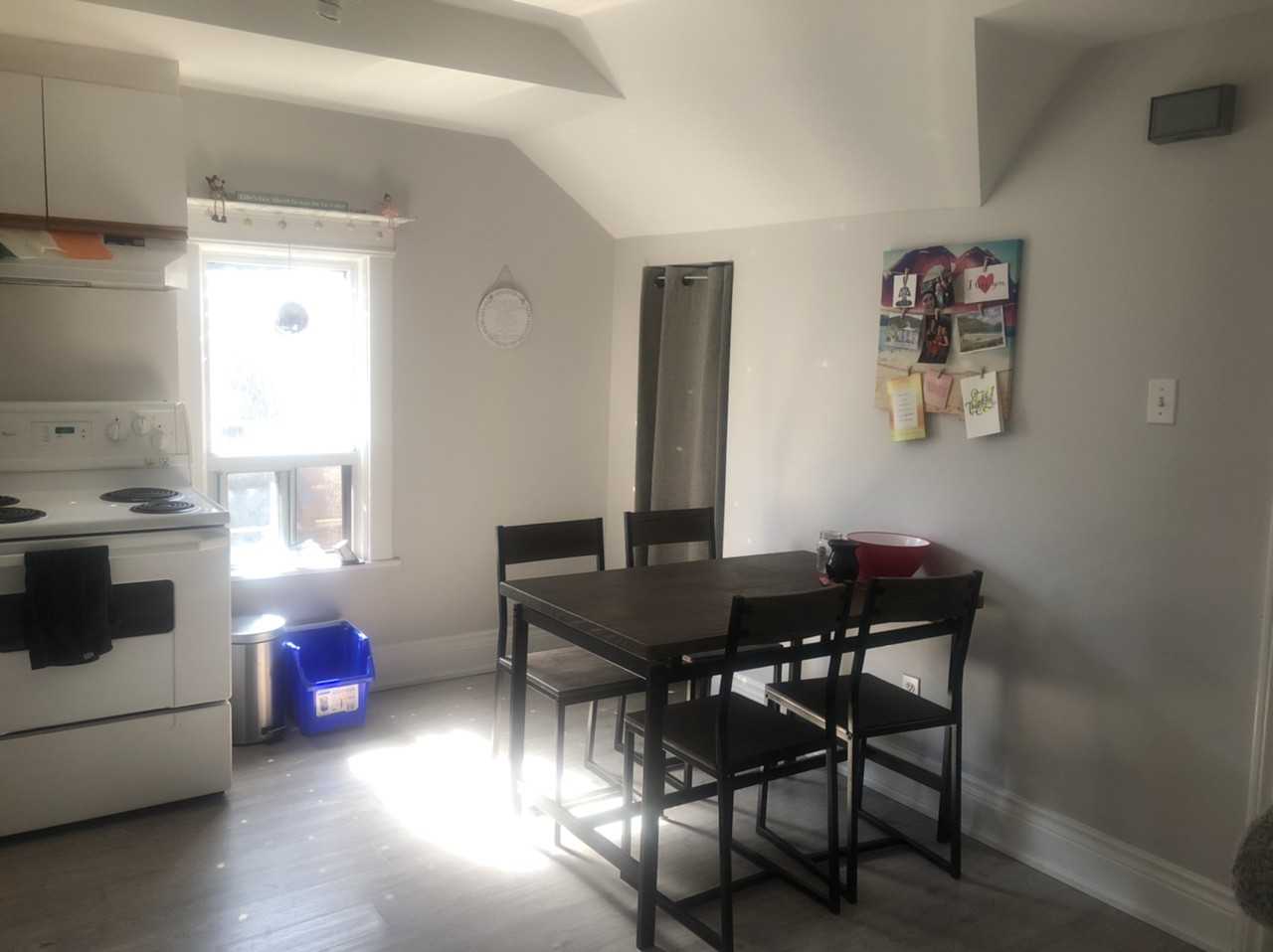 125 Maitland St - Photo 3 of 14