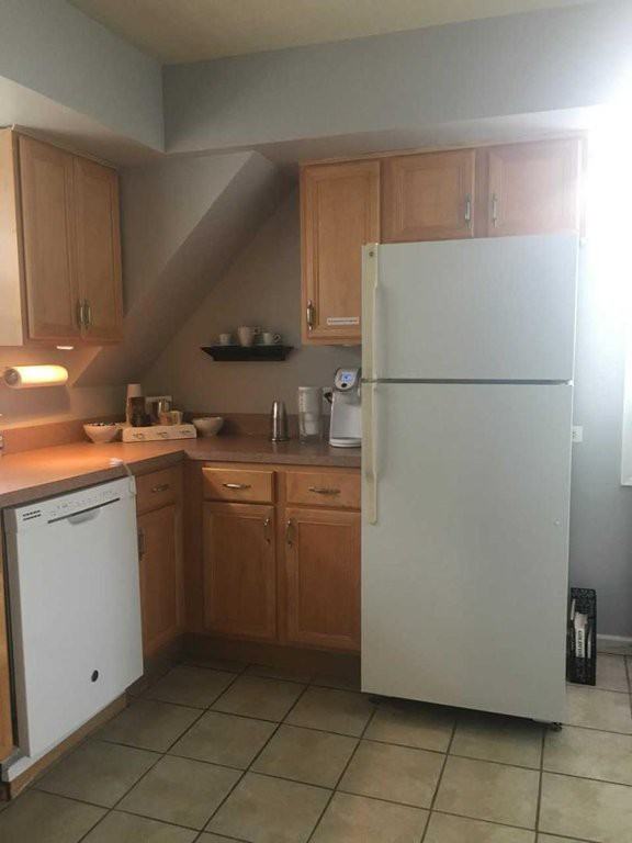 3040 North Greenview Avenue #CH1 - Photo 4 of 20