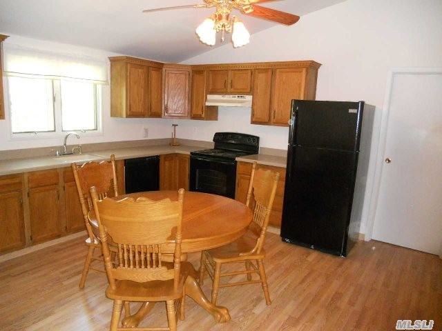 223 Northfield Rd - Photo 3 of 13