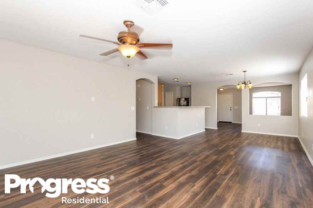 15920 W Vogel Ave - Photo 2 of 15