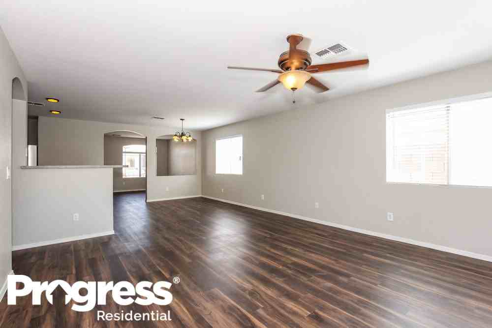 15920 W Vogel Ave - Photo 3 of 15