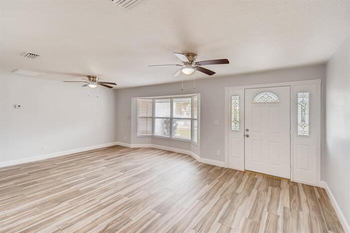 1930 Blue Heron Way - Photo 2 of 12