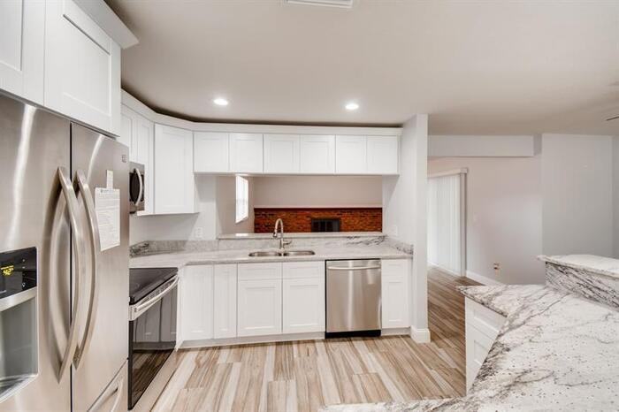 1930 Blue Heron Way - Photo 3 of 12