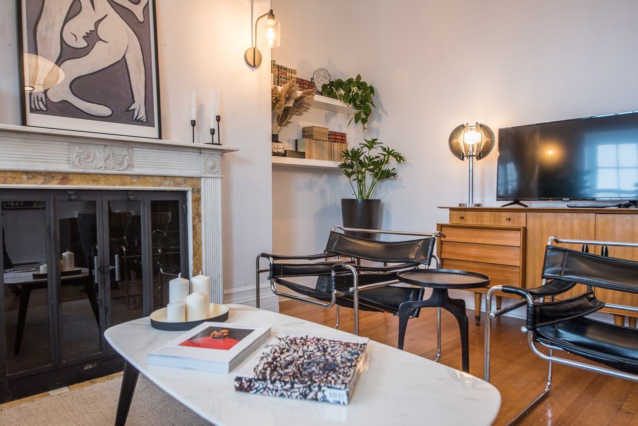 1575 Avenue du Docteur-Penfield #6 - Photo 2 of 9