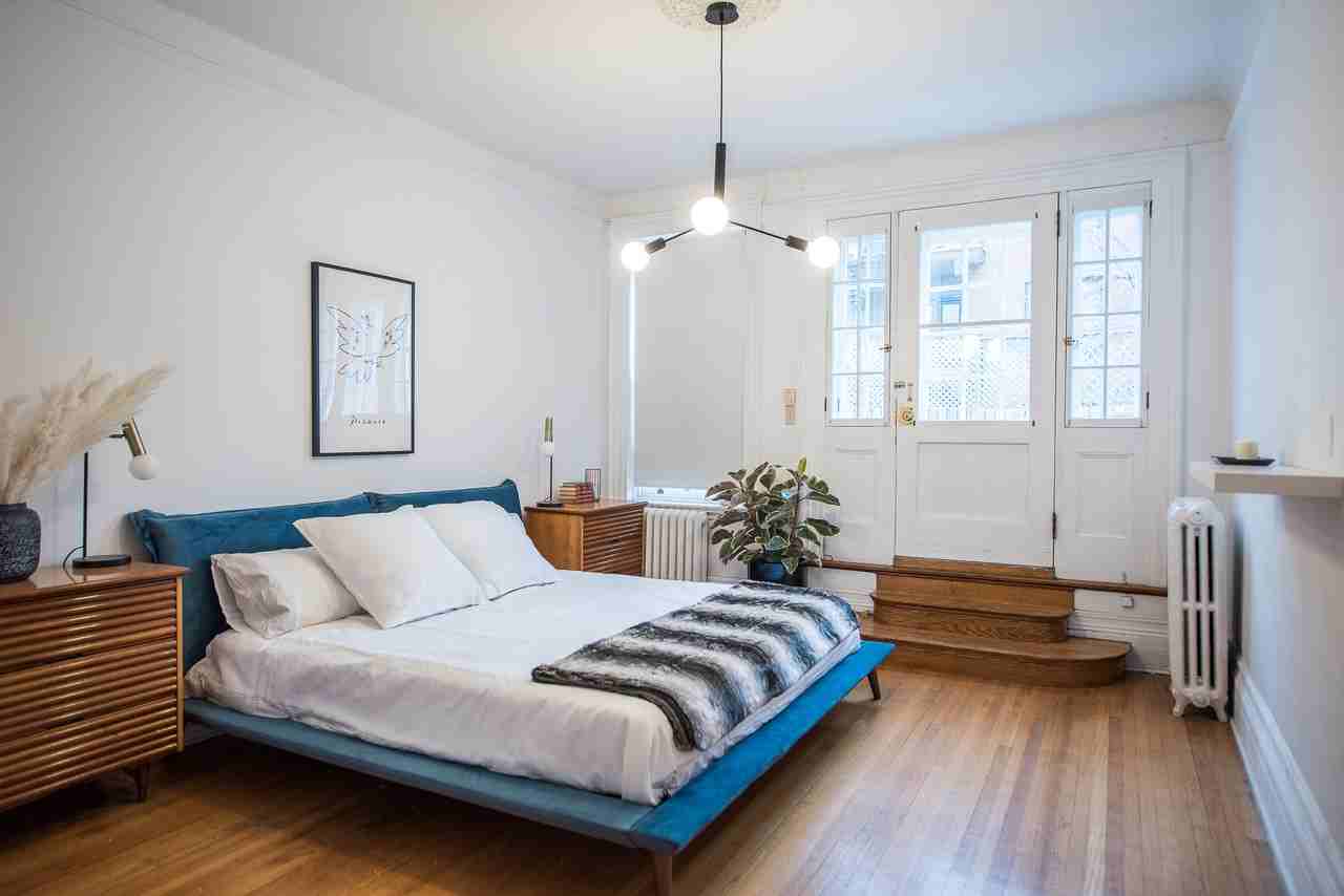 1575 Avenue du Docteur-Penfield #6 - Photo 3 of 9