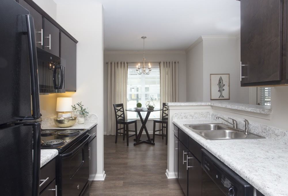 Belle Savanne Luxury Apartment Homes - Photo 5 of 28