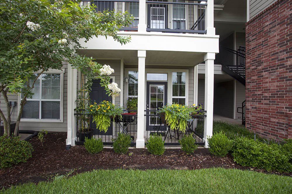 Country Club Pointe - Photo 7 of 22