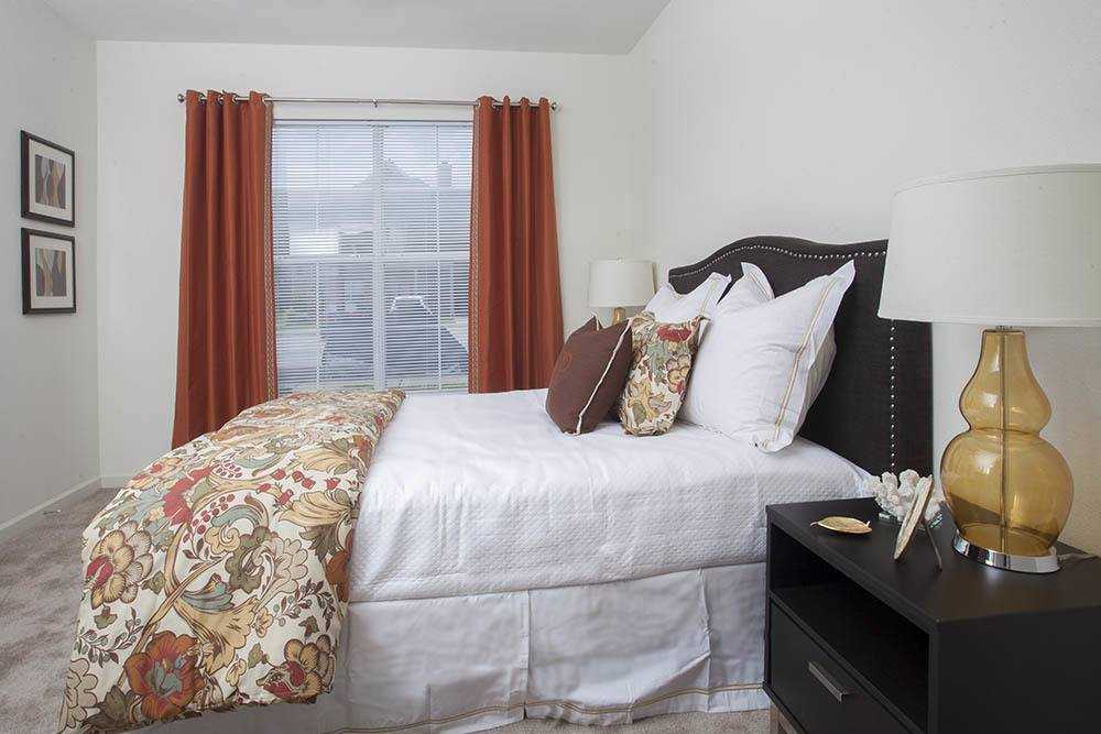 Nelson Pointe Apartment Homes - Photo 5 of 25