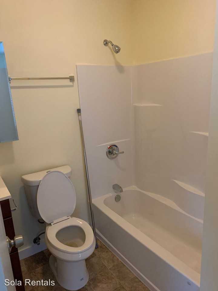914 E Martin Luther King Jr Blvd - Photo 2 of 3