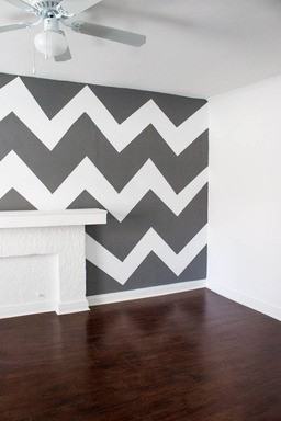 687 Shatto Pl - Photo 3 of 8