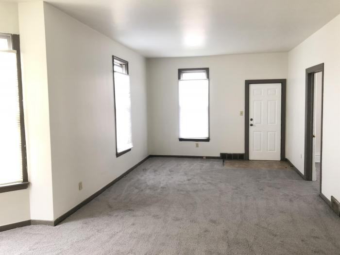 418 Bluff City Blvd - Lower - Photo 3 of 7