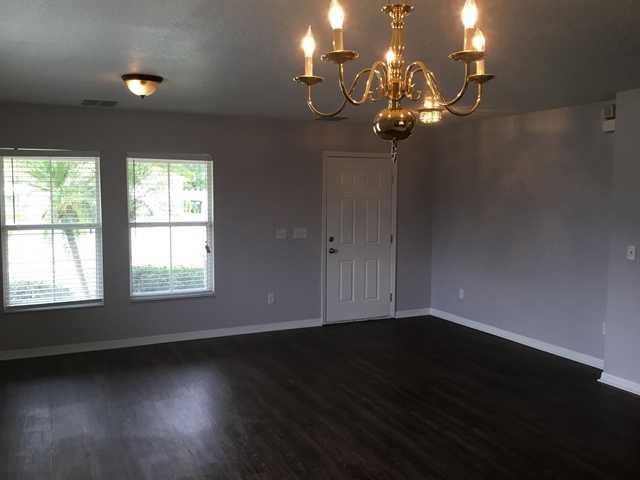 7460 Country Run Parkway - Photo 2 of 19