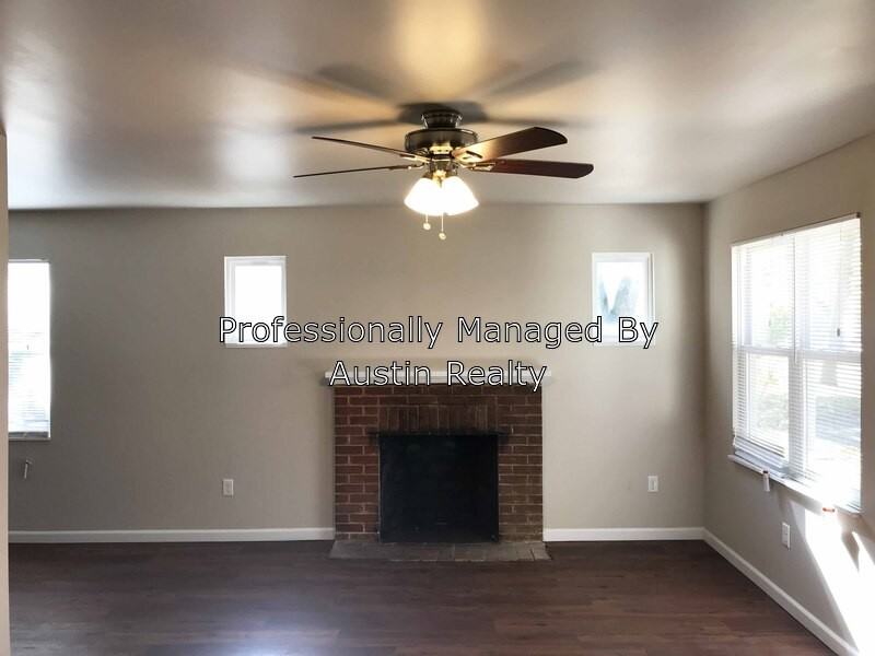 1108 Irvington Ct - Photo 2 of 8