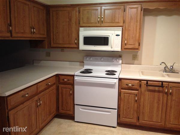 5223 W Loomis Rd - Photo 3 of 10