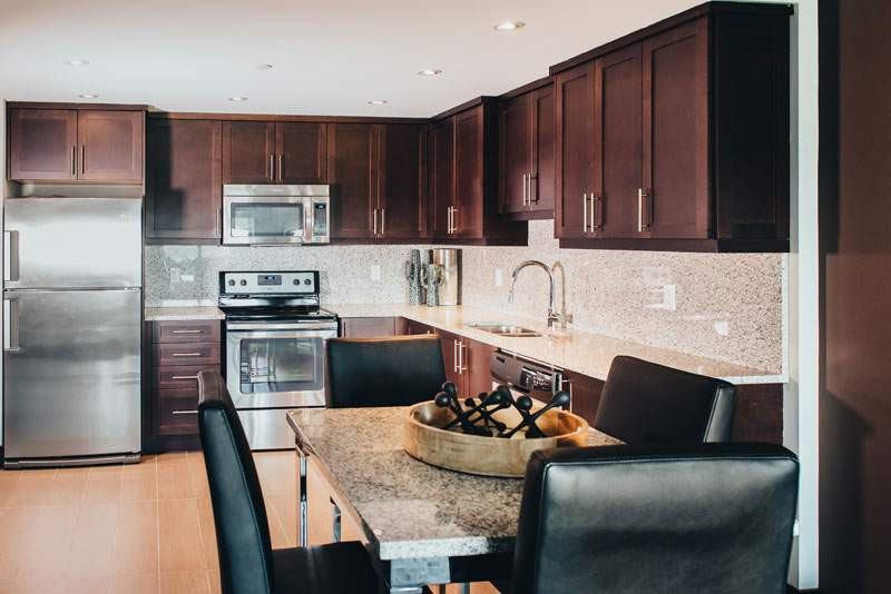 Luxe London - Photo 2 of 8