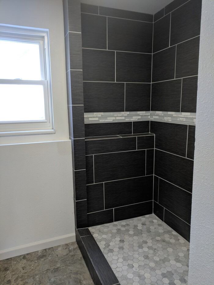 3448 Hampton Drive - Photo 2 of 17