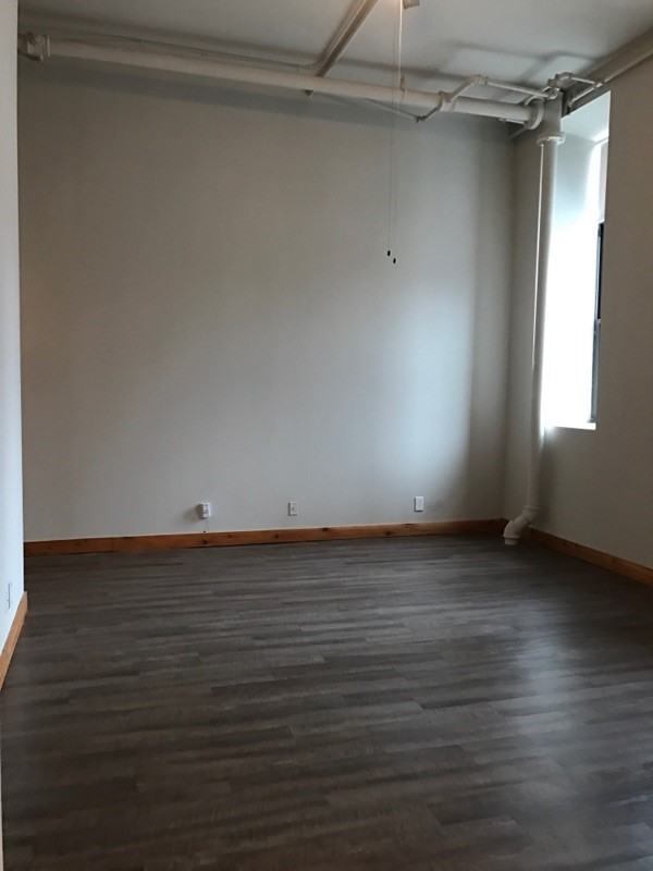 213 Delaware Street #103