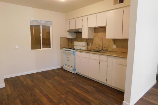 31 East Saginaw Way #102 - Photo 2 of 7