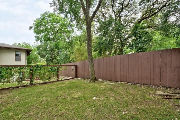 2111 Melridge Place - Photo 2 of 25