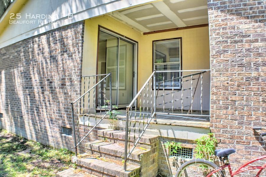 25 Harding St #B - Photo 2 of 26