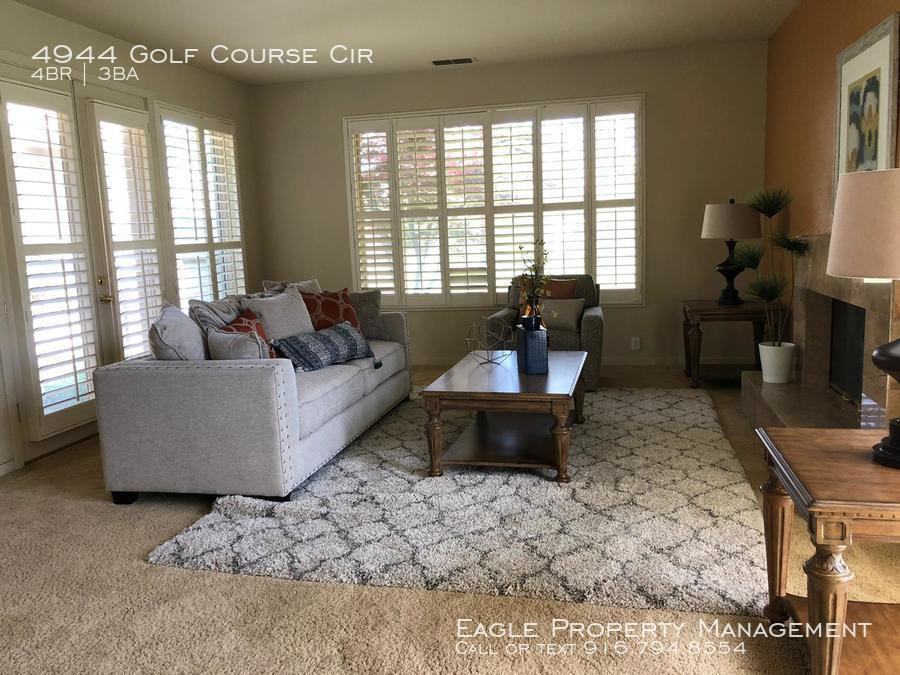 4944 Golf Course Cir - Photo 3 of 30