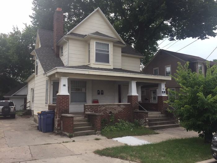 608 Bates Street Southeast, Grand Rapids, MI 49503 1 ...