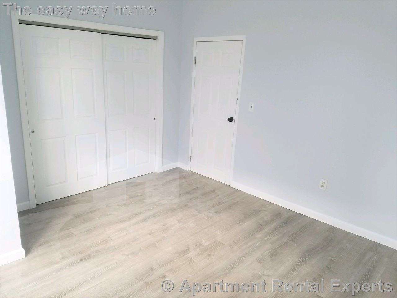 4 Webster Ave #2 - Photo 5 of 7