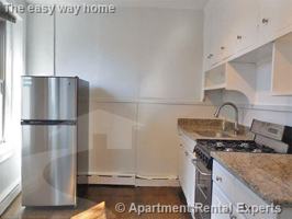 featured image of 106 Willow St #3