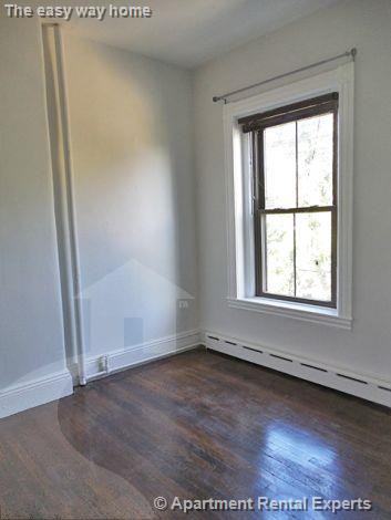 106 Willow St #3 - Photo 3 of 6