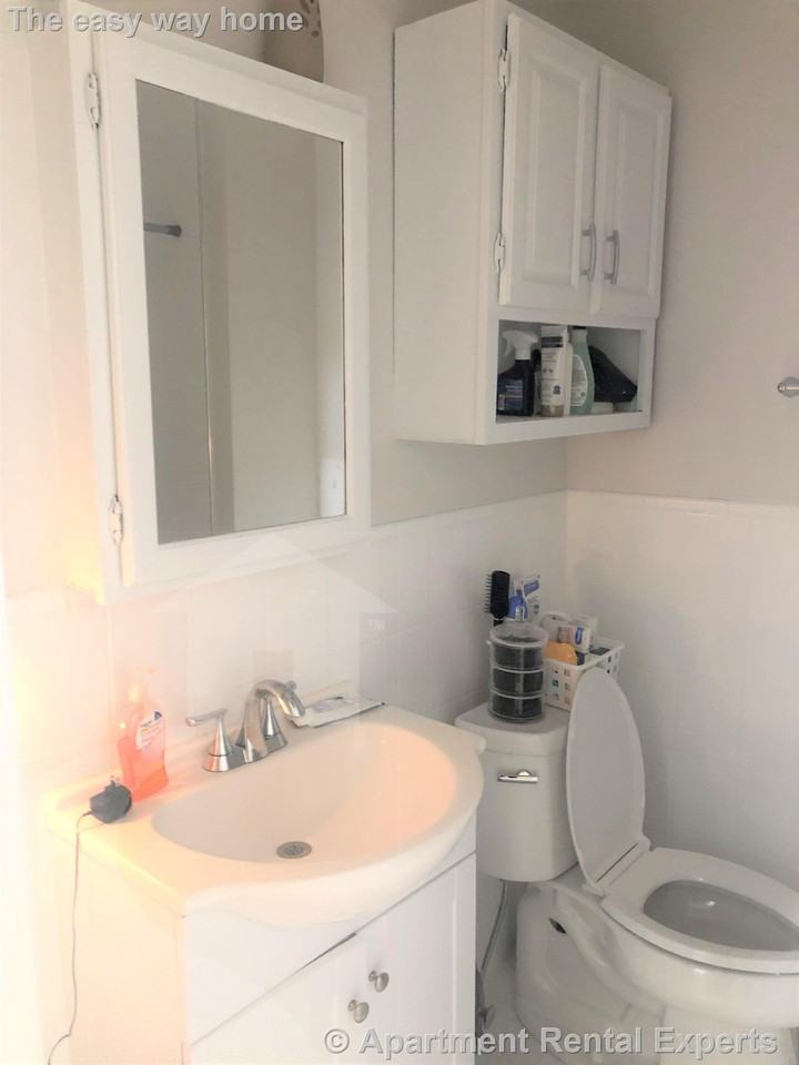 160 Broadway #2 - Photo 4 of 8