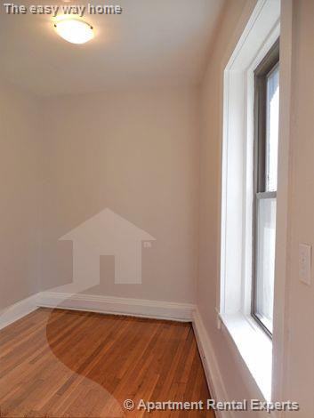 110 Willow St #2 - Photo 5 of 8