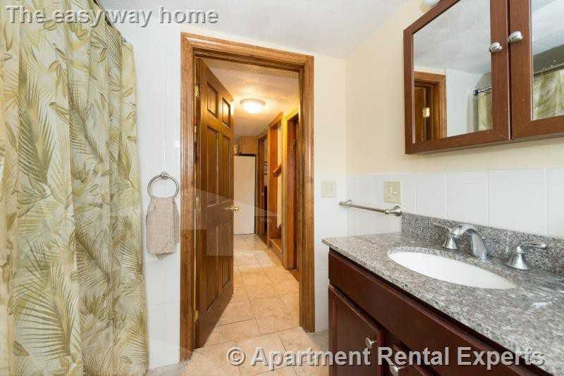 585 Somerville Ave #A1 - Photo 6 of 7