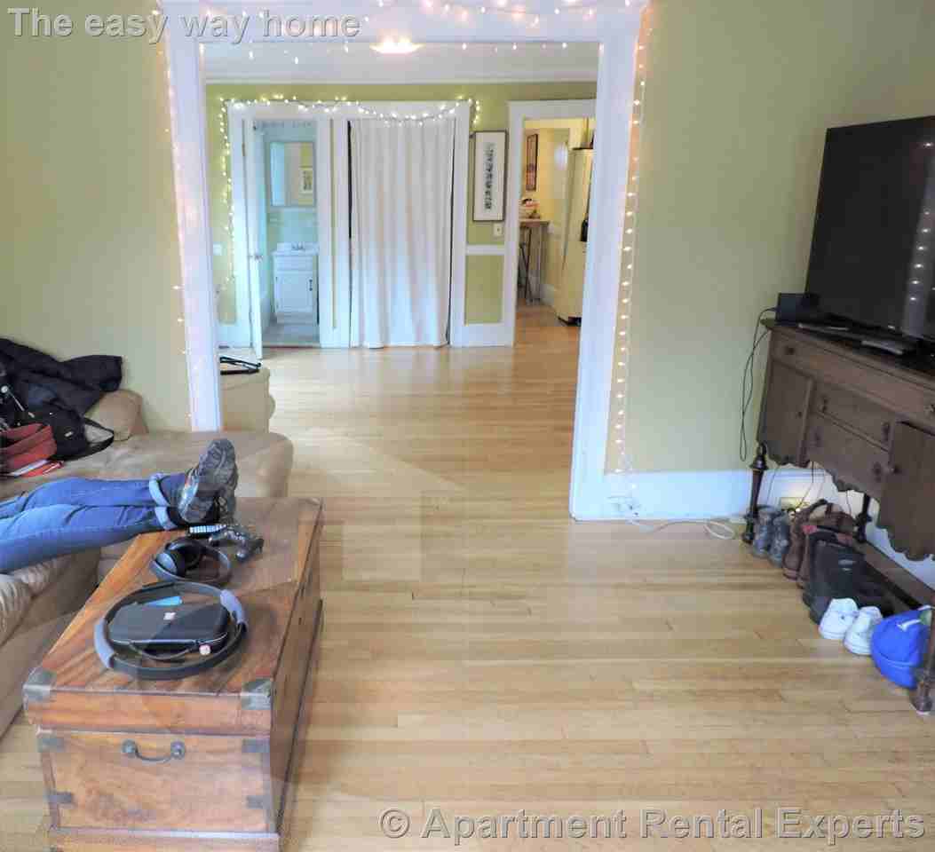 86 Henry St #1 - Photo 4 of 16