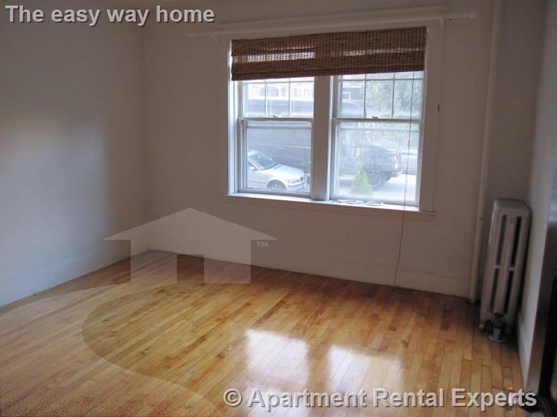 14 Centre St #1 - Photo 3 of 10