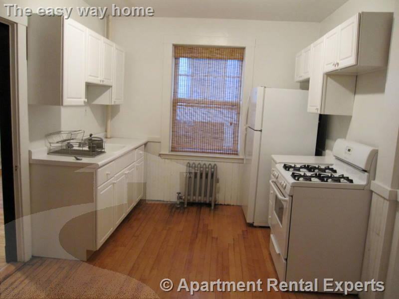 14 Centre St #1 - Photo 5 of 10