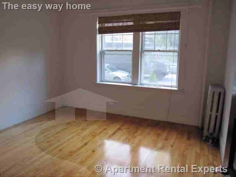 14 Centre St #1 - Photo 6 of 10