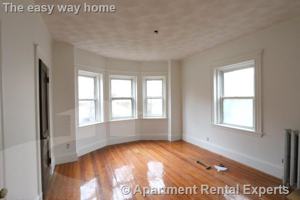 featured image of 163 Summer St #2