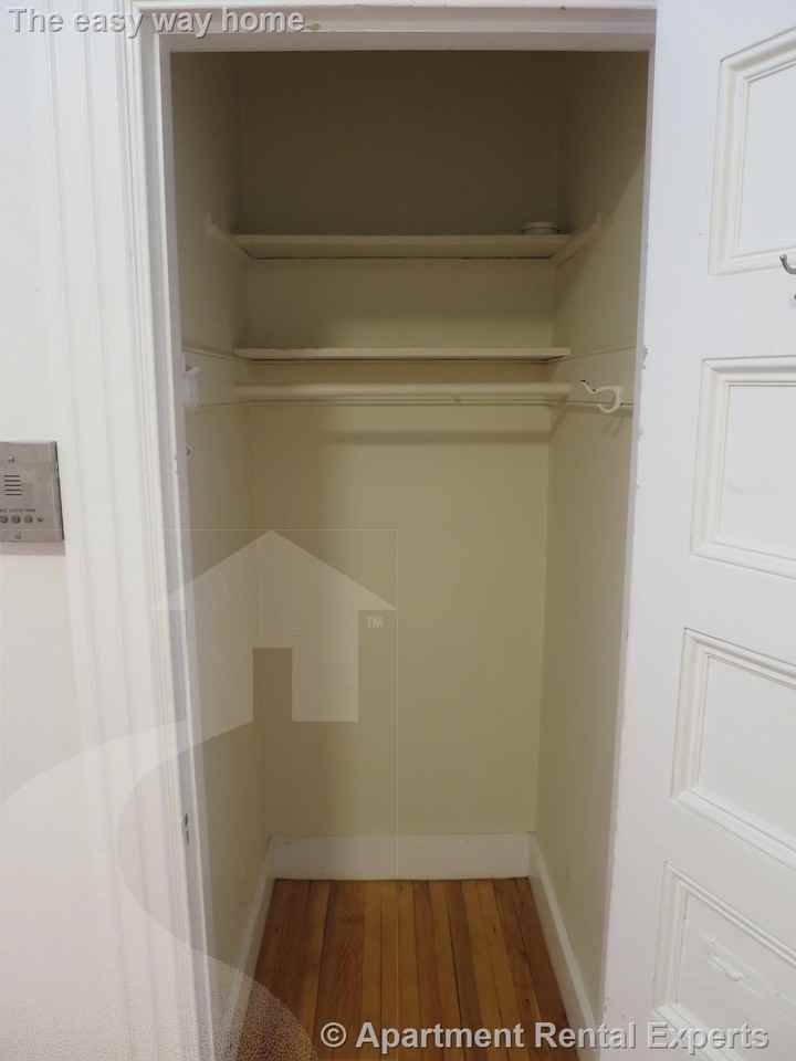 1800 Massachusetts Ave #32 - Photo 6 of 17