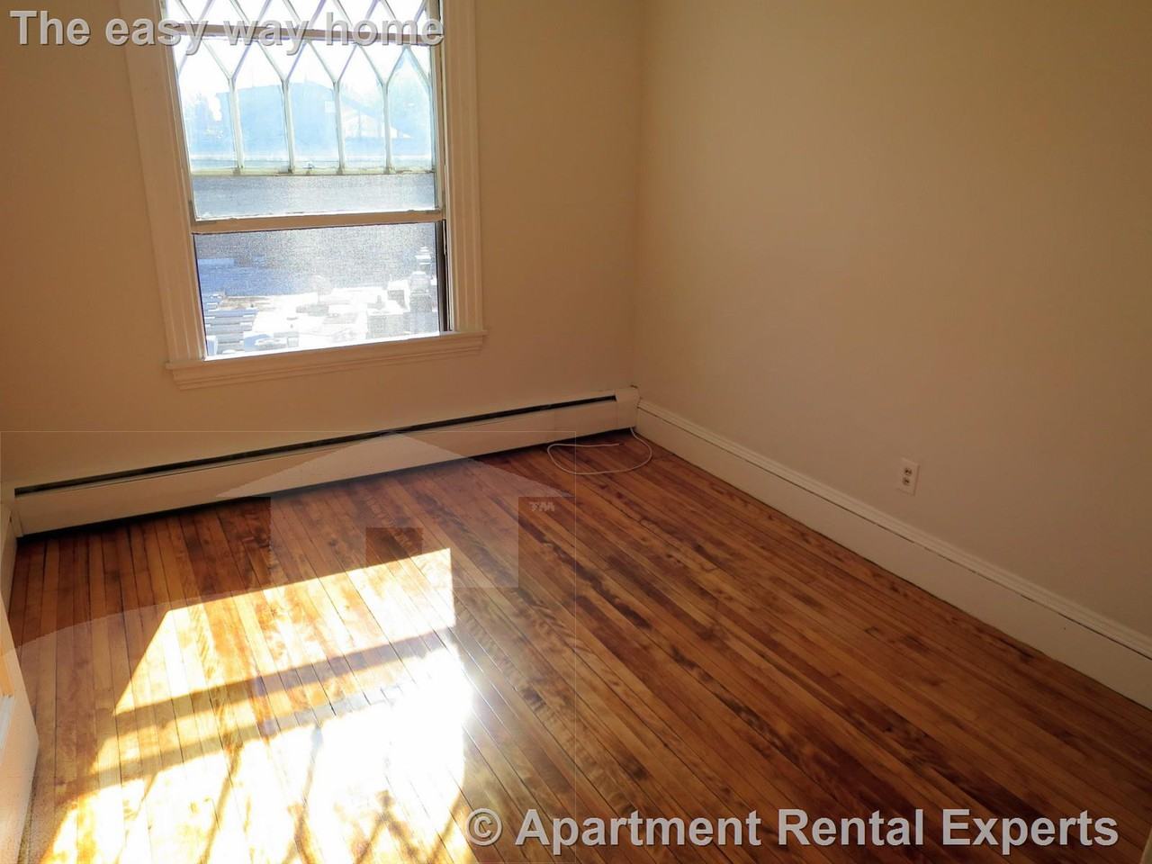1800 Massachusetts Ave #32 - Photo 7 of 17