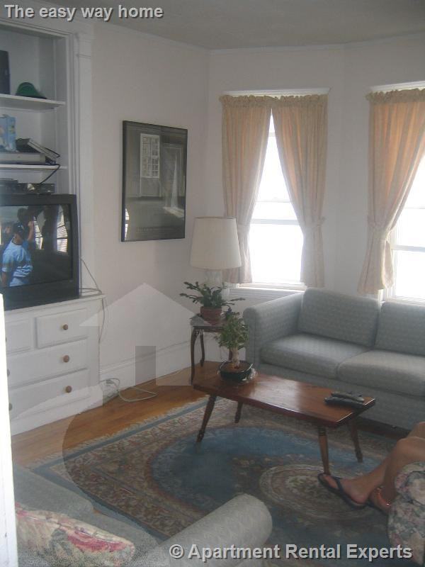 6 Westminster St #2 - Photo 4 of 7