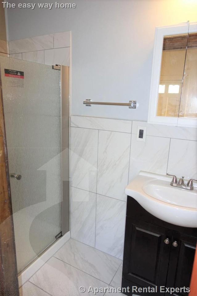 357 Highland Ave #1R - Photo 6 of 19