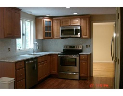 44 Medway St - Photo 3 of 7