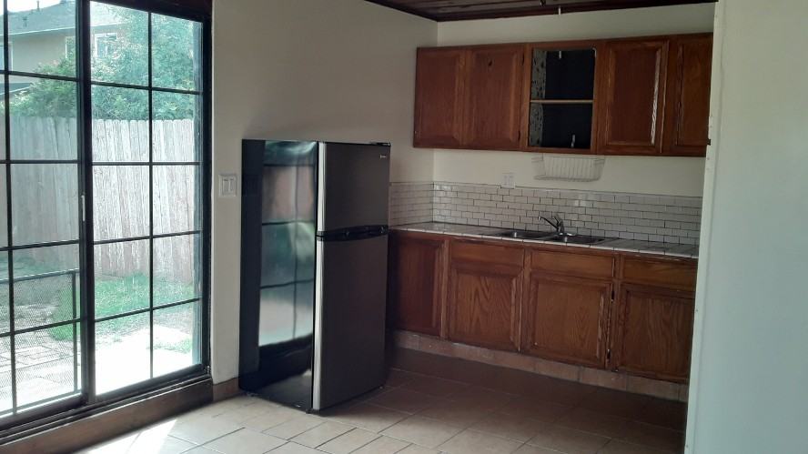 1334 East Channel Islands Boulevard #A - Photo 3 of 6