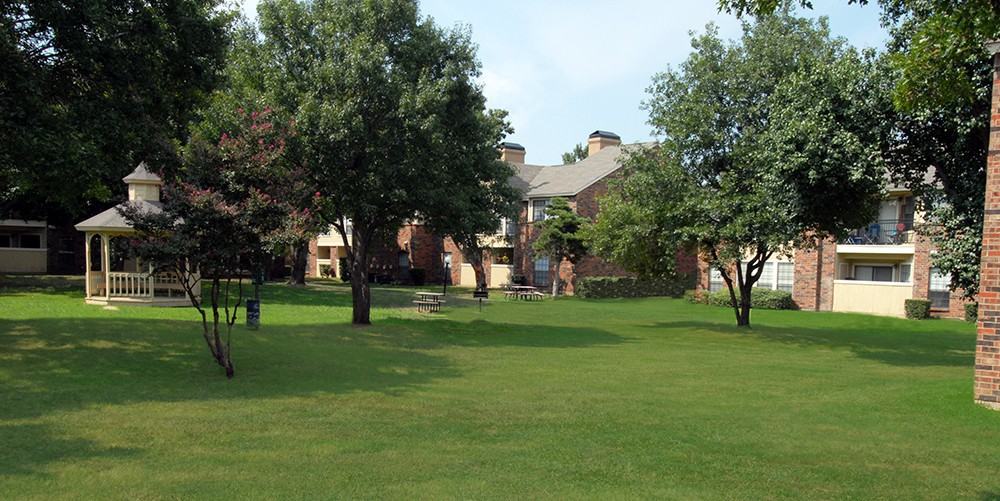 Cambridge Village - Photo 2 of 11