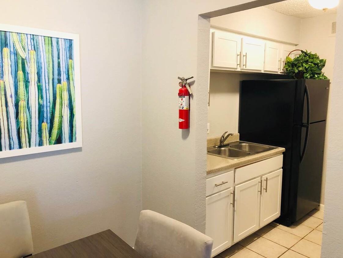 Oakwood Place - Photo 2 of 9