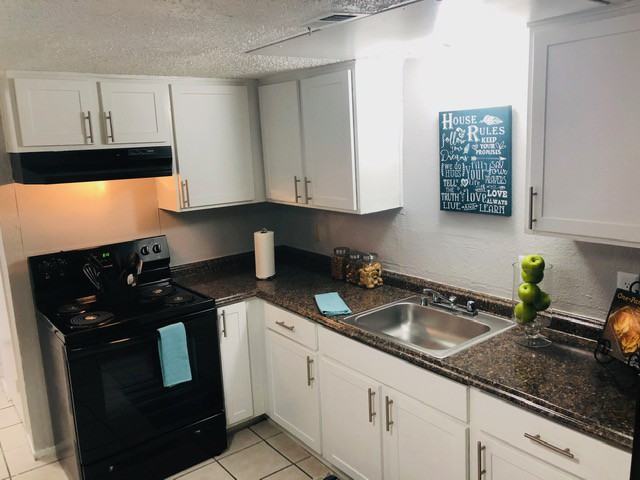 Las Lomas - Photo 2 of 16