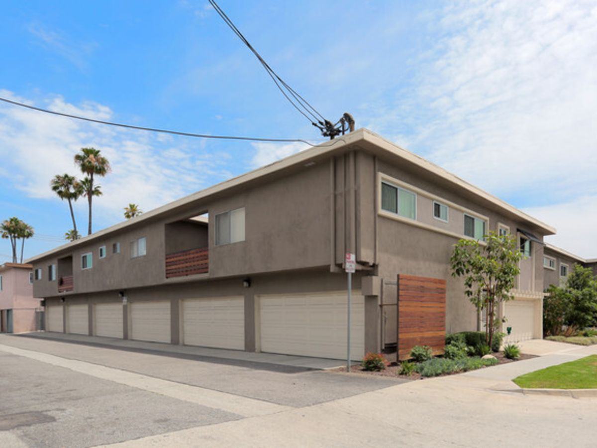 Villas at Lakewood - Photo 2 of 10