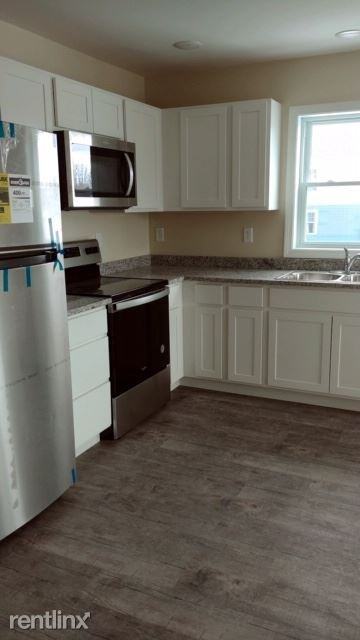 64 Old Academy St - Photo 3 of 7