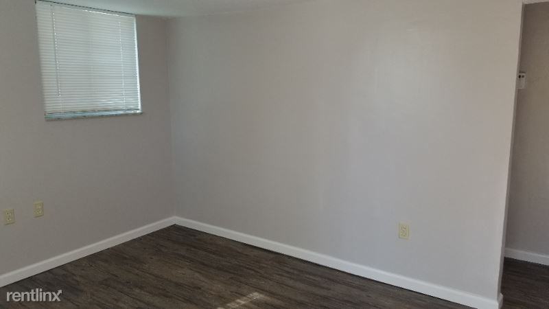 3222 Airway Avenue C - Photo 3 of 11